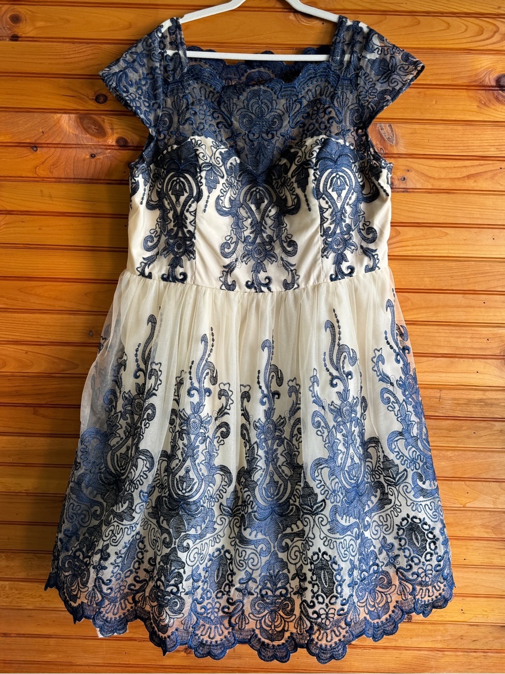 Chi Chi London Kelsey Dress 24 Navy Ivory Fairytale Princess Romantic NWT